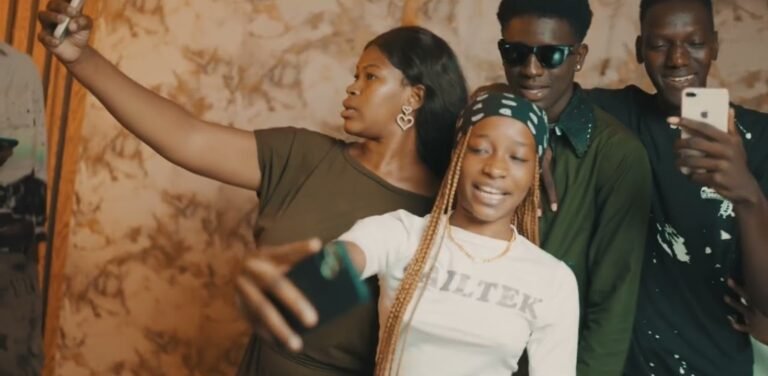 Wesh Lou Baradji - Gnanamaya (Clip)