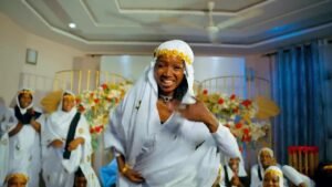 Bezy One featuring Babani Diabaté in the song Fatoucis – Malian music collaboration